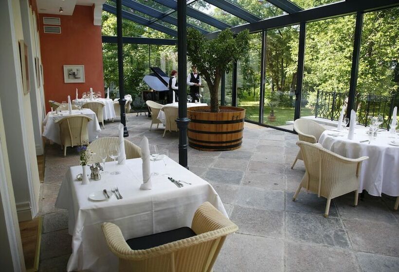 בית מלון כפרי Pädaste Manor