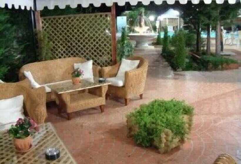 هتل Perla Del Gargano