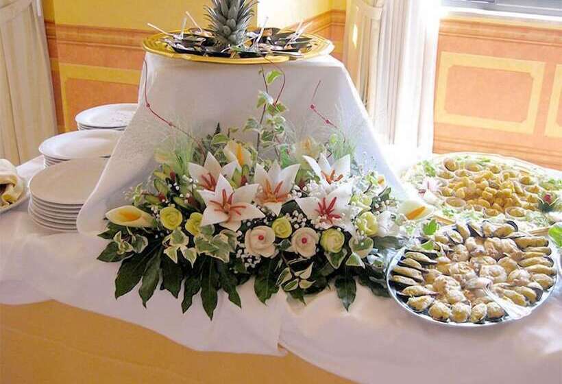 هتل Perla Del Gargano