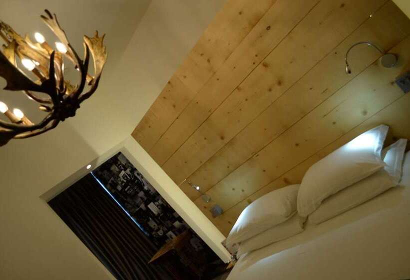 Perla The Storyhoteller