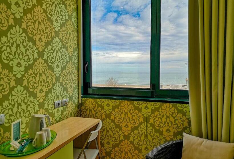 Perla The Storyhoteller