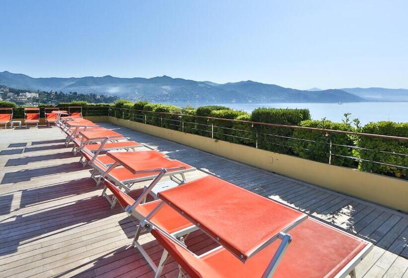 هتل Regina Elena Dependance