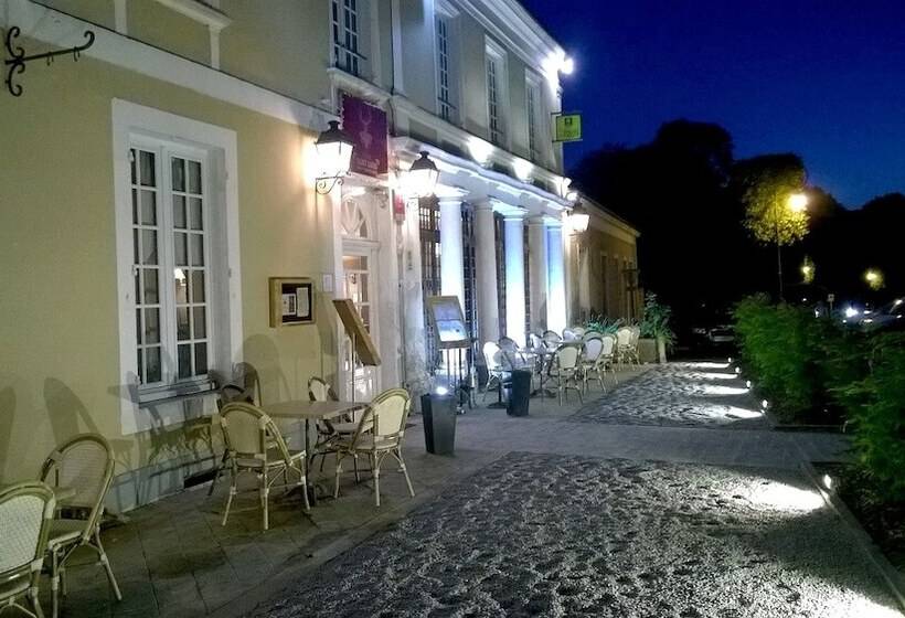 호텔 Relais Saint Louis, Logis