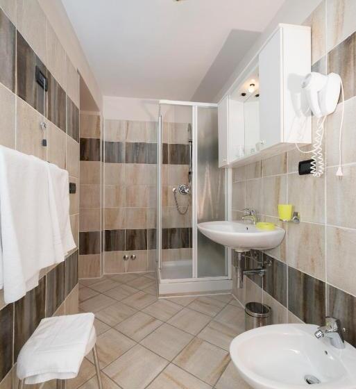 בית מלון כפרי &restaurant Armanac De Toubie