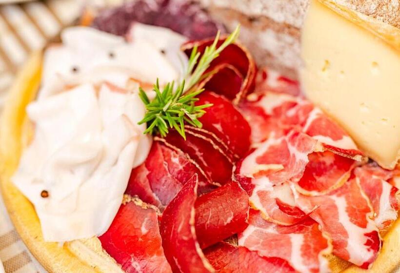 בית מלון כפרי &restaurant Armanac De Toubie