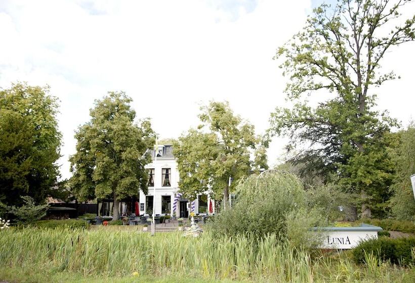 호텔 Restaurant Lunia