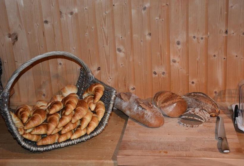 בית מלון כפרי Restaurant Walliser Sonne