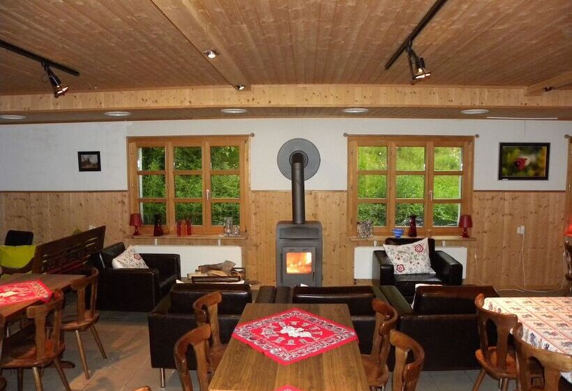 בית מלון כפרי Restaurant Walliser Sonne