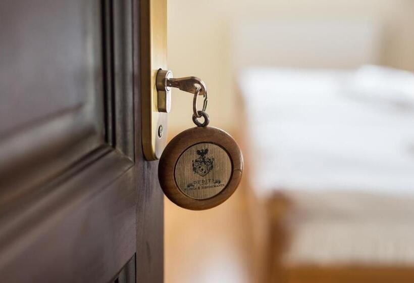 Révész Hotel, Restaurant And Rosa Spa