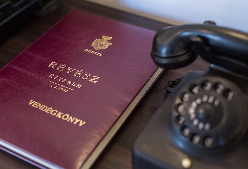 Révész Hotel, Restaurant And Rosa Spa