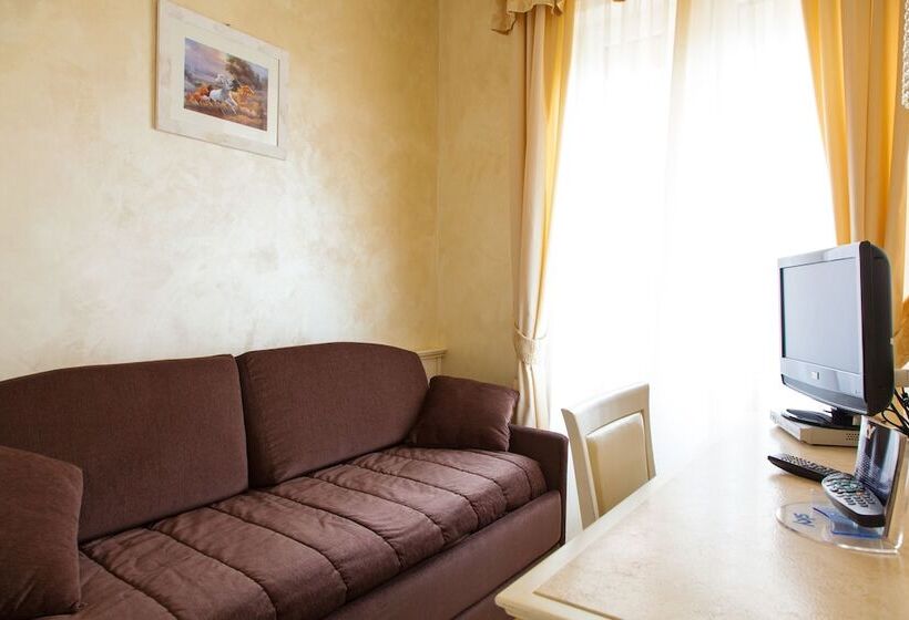 Отель Allegroitalia Alassio Rosa