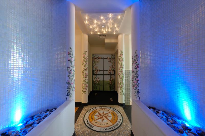 Отель Allegroitalia Alassio Rosa