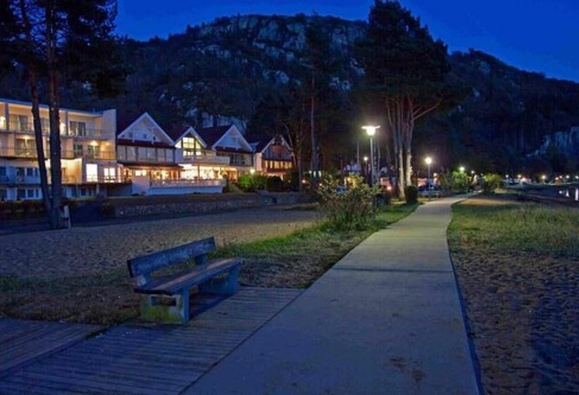 בית מלון כפרי Rosfjord Strand