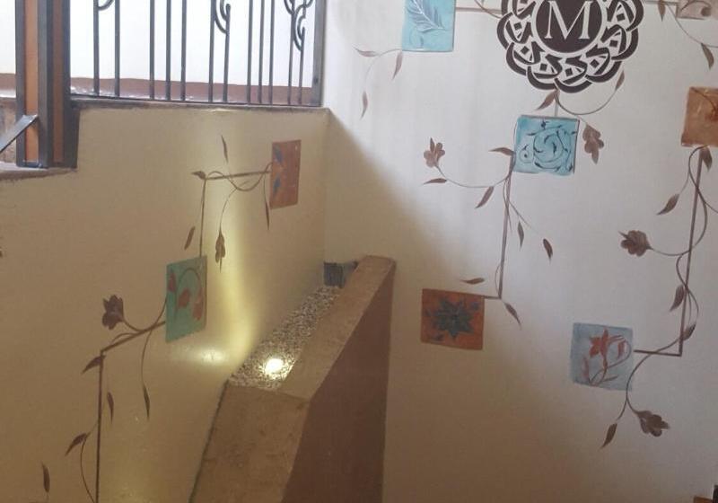 Отель Santa Monica