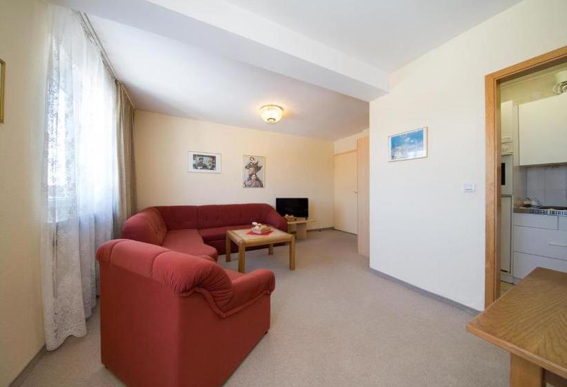 בית מלון כפרי Simon