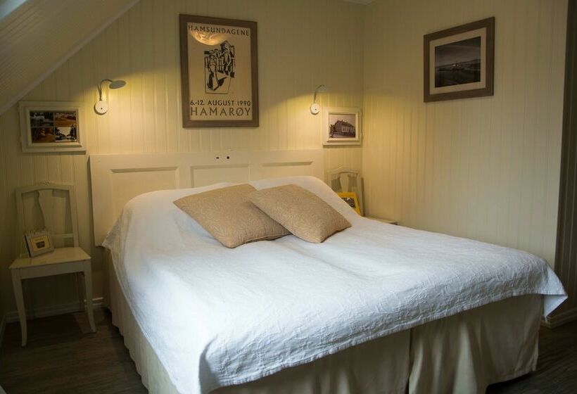 Отель Tanums Gestgifveri