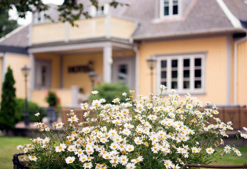 Отель Tanums Gestgifveri