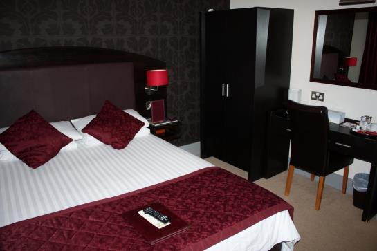 בית מלון כפרי The Cathedral