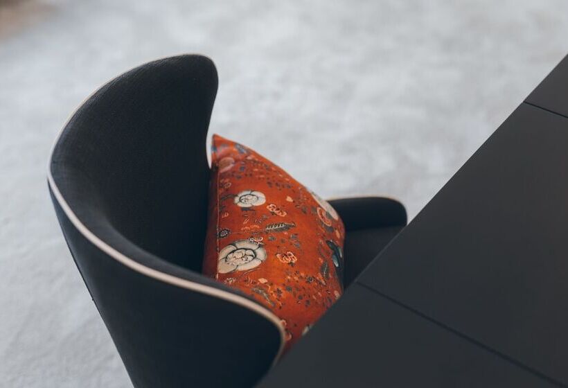 בית מלון כפרי The Clarence Boutique Rooms