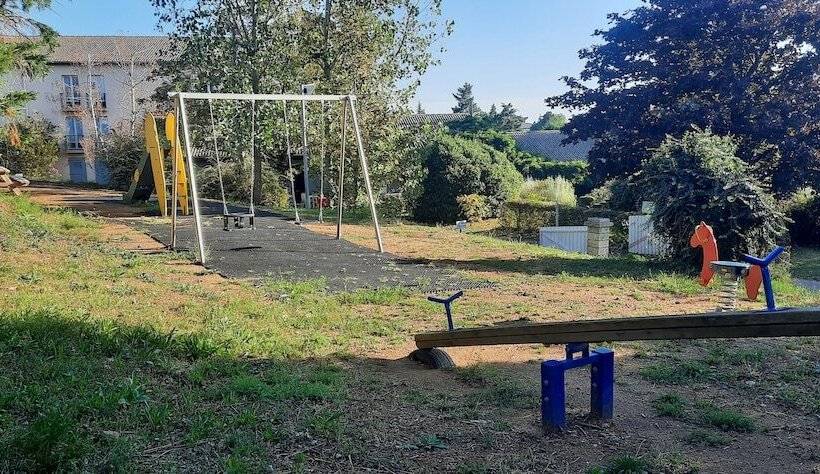 ホテル The Originals City, Hôtel La Siesta, Annonay Est