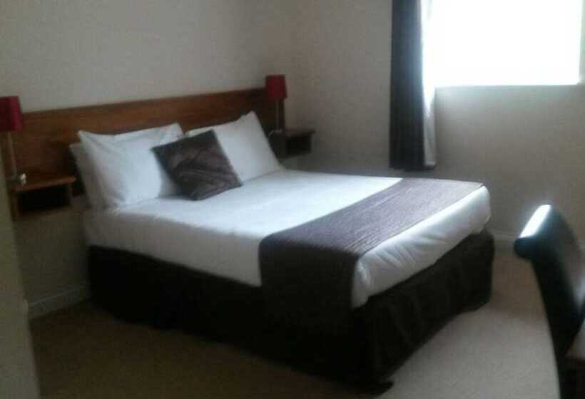 בית מלון כפרי The Terrace Lodge