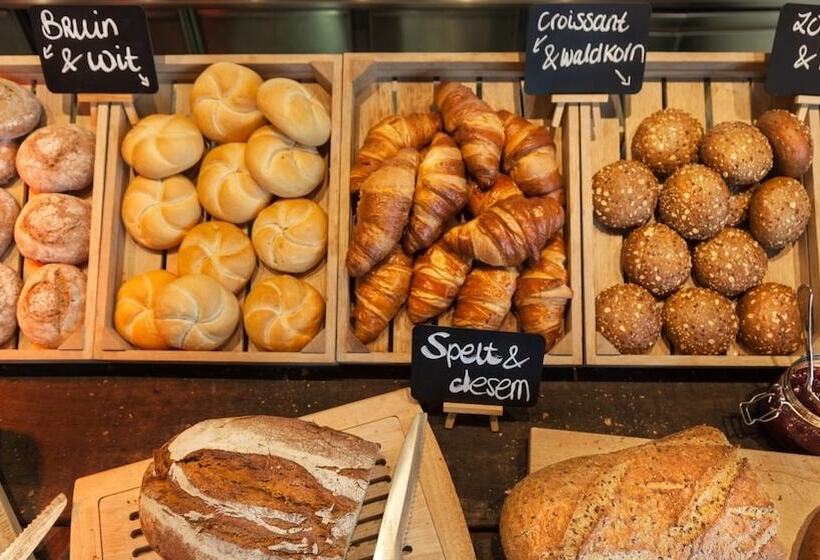 فندق Van Heeckeren