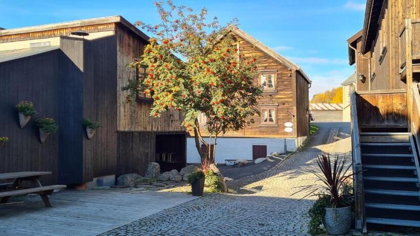 בית מלון כפרי Vertshuset Røros