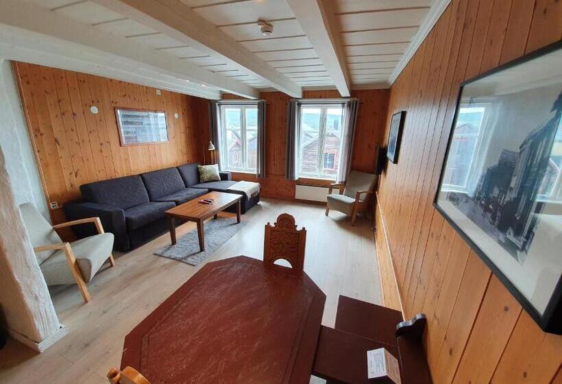 בית מלון כפרי Vertshuset Røros