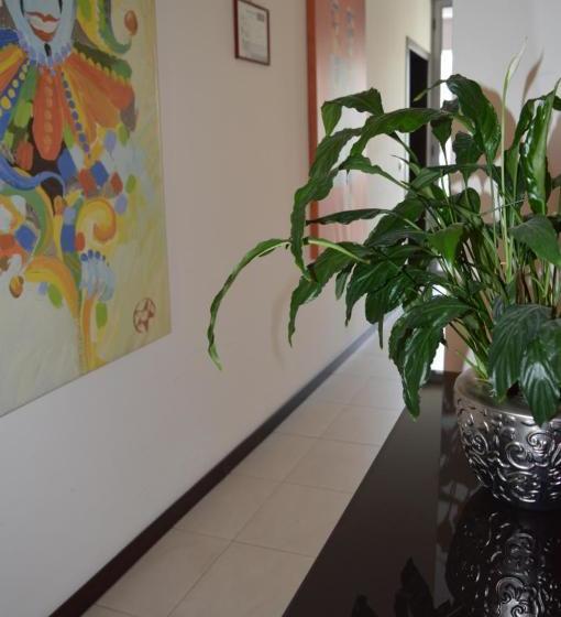 هتل Vescovo Rosso