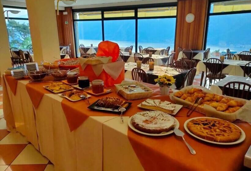 호텔 Village Bazzanega   Montagnoli Group