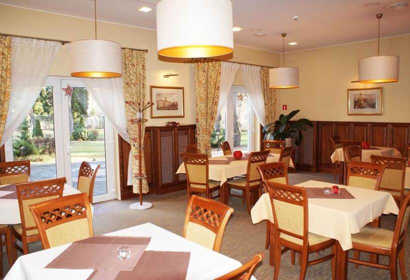 هتل Wilga By Katowice Airport