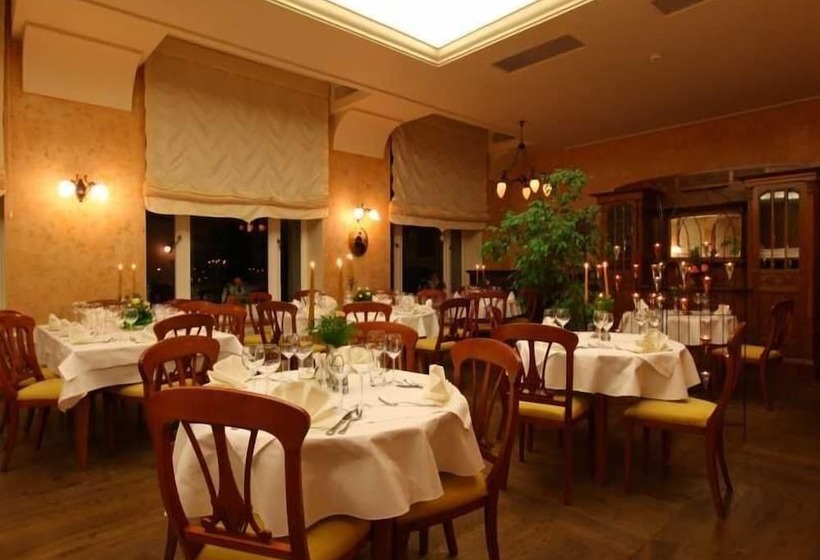 בית מלון כפרי Zamek Na Skale