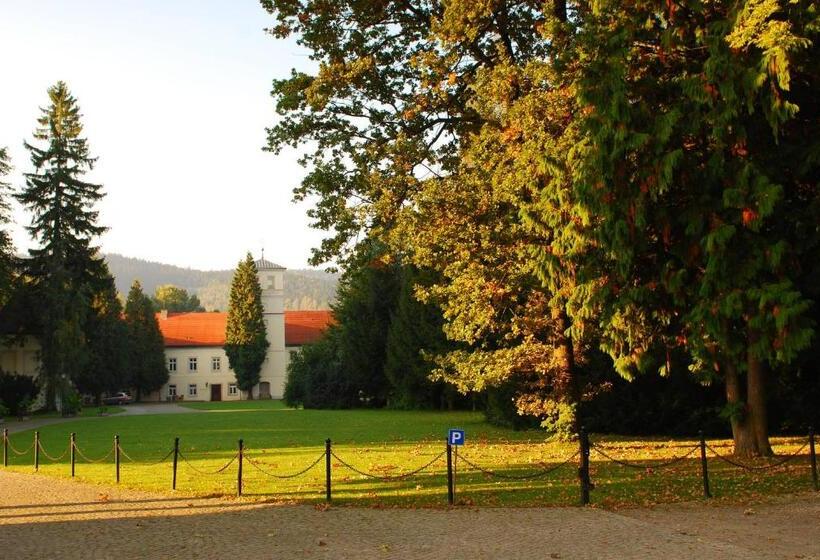 בית מלון כפרי Zamek Na Skale