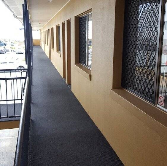 International Lodge Motel