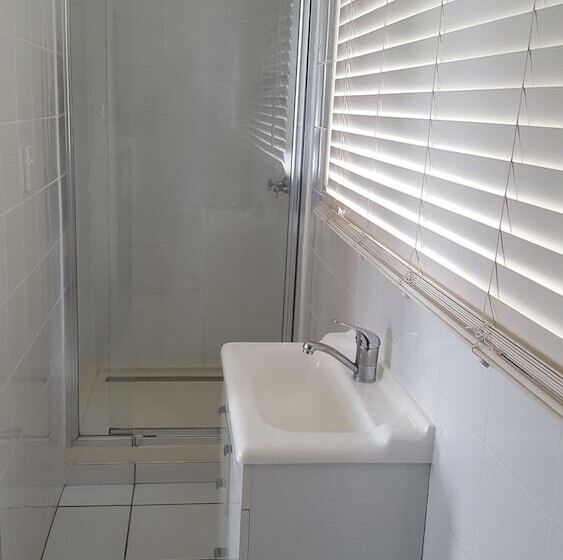 International Lodge Motel