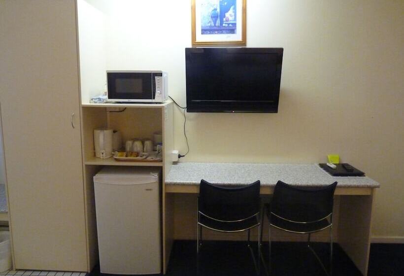 International Lodge Motel