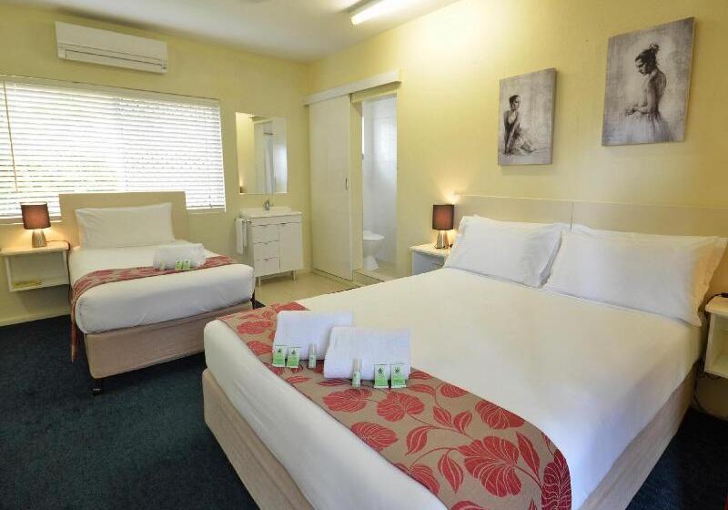 International Lodge Motel