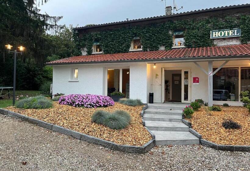 Logis Hotel Le Petit Casset