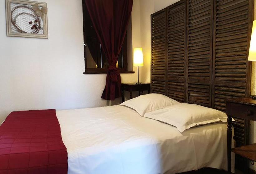 فندق Le Relais Des Dix Crus   Logis Hôtel B&b