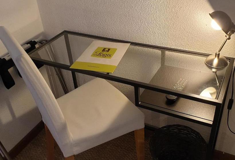 فندق Le Relais Des Dix Crus   Logis Hôtel B&b