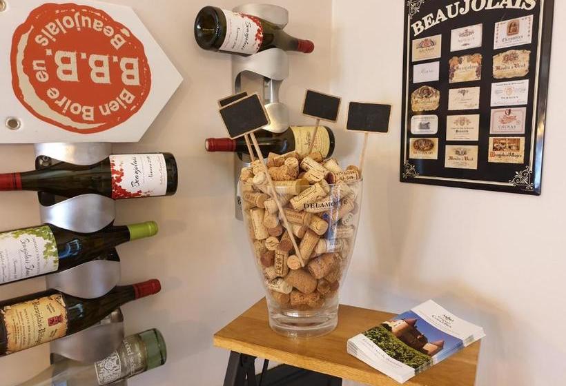 فندق Le Relais Des Dix Crus   Logis Hôtel B&b