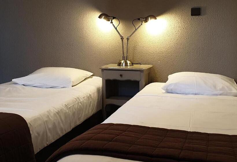 فندق Le Relais Des Dix Crus   Logis Hôtel B&b