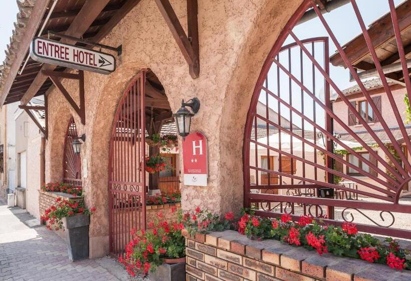 فندق Le Relais Des Dix Crus   Logis Hôtel B&b