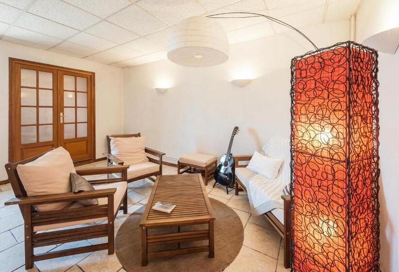 בית מלון כפרי Le Relais Des Dix Crus   Logis Hôtel B&b