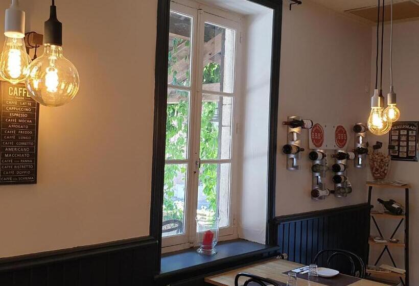 בית מלון כפרי Le Relais Des Dix Crus   Logis Hôtel B&b