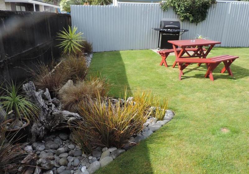 모텔 Asure Gables Motor Lodge