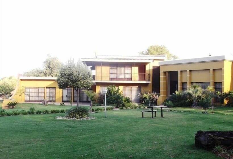 Nomndeni Lodge Zamabhele