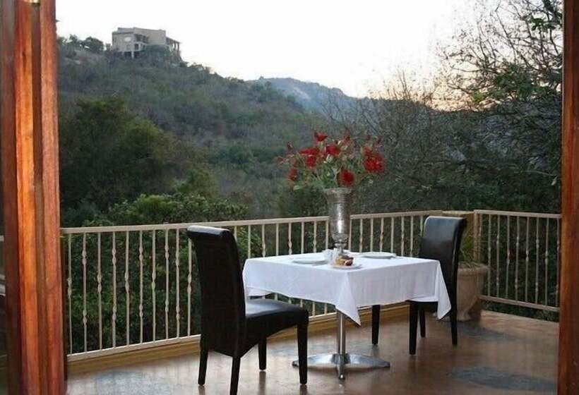 Nomndeni Lodge Zamabhele