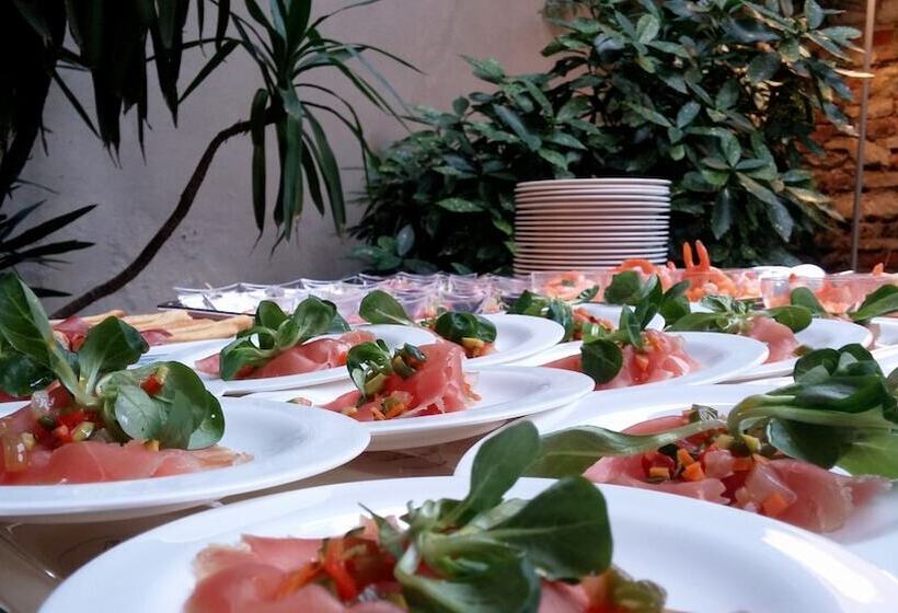 Petronilla Hotel In Bergamo