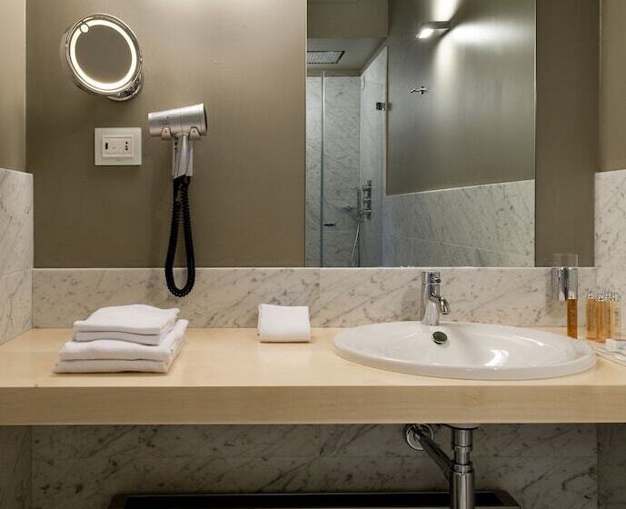 Petronilla Hotel In Bergamo